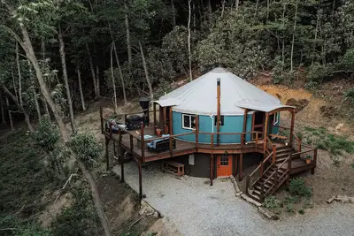 Image de Amid the forest in the Land of the Waterfalls. Unique stay in Yurt on homestead