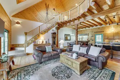 Image de Spacious Angel Fire Cabin w\/ Mtn Views & Fire Pit