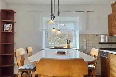 Image de Spacious flat in vintage style to make you feel at home.
