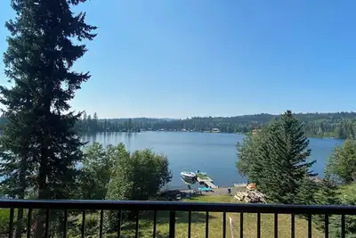 Image de Cabin / Lakehouse on Waterfront of Deka Lake
