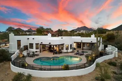 Image de Luxury Scottsdale Retreat w/Pool and Amazing Views