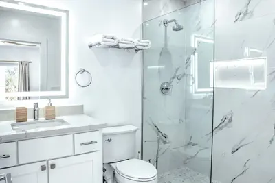 Image de New Luxury Condo/Location/Pool/Wifi/BahaMar Unit 2