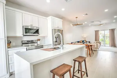 Image de New Luxury Condo/Pool/Location/Baha Mar Unit 3