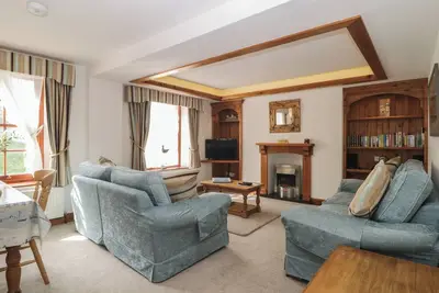 Image de Whidbey Luxury Apartment, family friendly, with pool in Plymouth