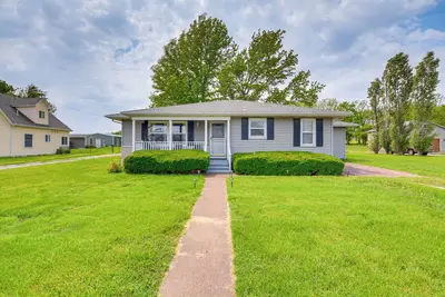 Image de Walk to Restaurants: Stockton Home w/ Game Room