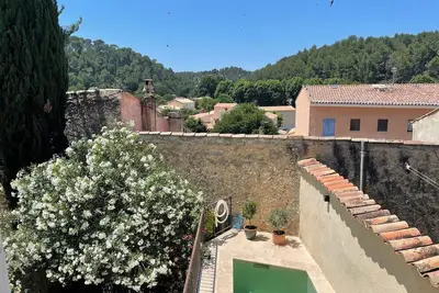 Image de Maison Provençale de Charme Avec Piscine