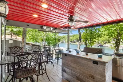 Image de Red Roof Retreat – Dock, No Wake Cove, & Fire Pit!