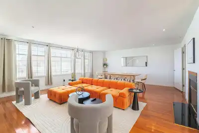 Image de @ Marbella Lane - Vibrant 5br Home in Daly City