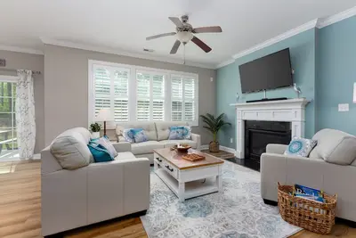 Image de 8mi to Surf City 🏝 - SmartTVs - Kid Rooms - Ping pong - Washer-Dryer