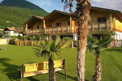 Image de Chalet '1 65m²' avec vue sur la montagne, piscine commune et Wi-Fi