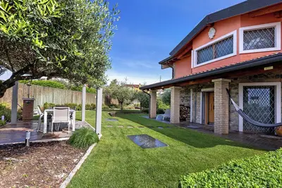 Image de Maison de vacances 'Villa Garda Lake' avec jardin privé, Wi-Fi et climatisation