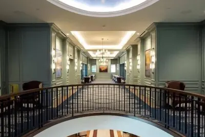 Image de Enjoy Ultimate Comfort w/ Kitchenettes, Room Service - Nearby Aurora Wonders!