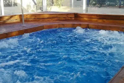 Image de Maison de vacances 'Noguericas 1' avec vue sur la montagne, piscine partagée et Wi-Fi