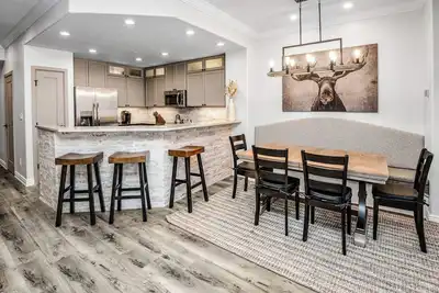 Image de Highlands Slopeside | Premier Ski-In/Ski-Out 3bd Corner Residence