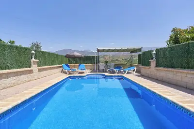 Image de Maison de campagne \"Villa Angeles\" avec vue sur la mer, Wi-Fi et climatisation