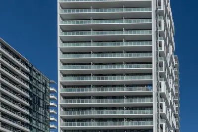 Image de Chic and Cozy 2 Bedroom Condo: Your Perfect Getaway Awaits! .