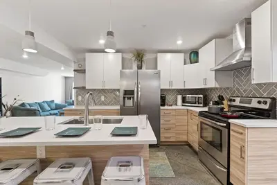 Image de Spacious Dog-Friendly Jewel | Old Town North