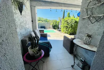 Image de Maison 6-8 Personnes Avec Piscine Proche Cannes