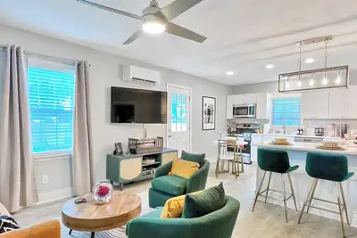 Image de The St. Murray: cute themed 2 bedroom 9 mins from downtown Charleston