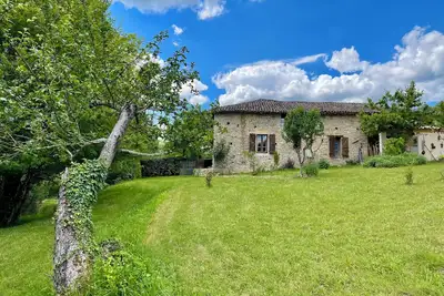 Image de Gîte 12 Personnes à 25km de Sarlat