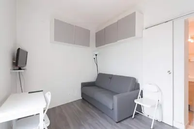 Image de Studio Avec vue sur le Jardin à 5 min Maison des Examens