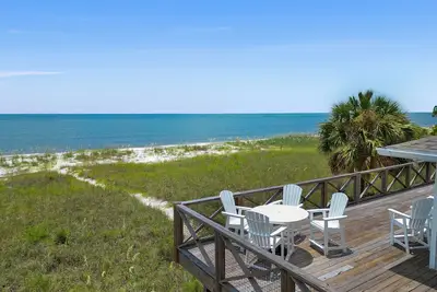 Image de Come relax with us at A Point To Remember! Oceanfront Beauty, Perfect Escape!