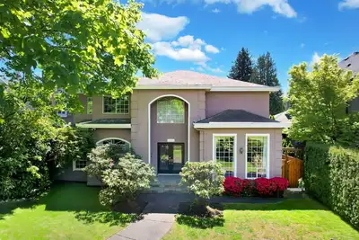 Image de Beautiful 3600 sq ft Home in Dunbar: Perfect Location, Two King Beds, large Yard