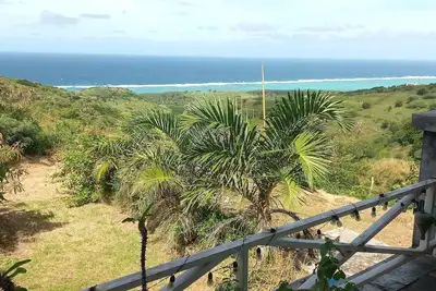 Image de Studio Entre mer et Montagne pas Loin des Plus Magnifiques Plages de L'île