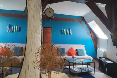 Image de Appartement Atypique Près de la Gare, de Walibi. Animaux de Compagnie Acceptés!