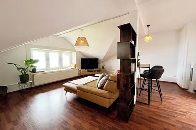Image de Appartement Atypique Avec vue sur le lac et les Alpes