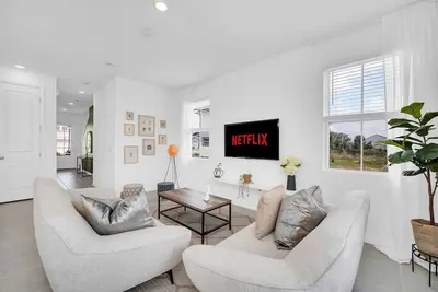Image de Modern and Luxurious Home Near Orlando Parks
