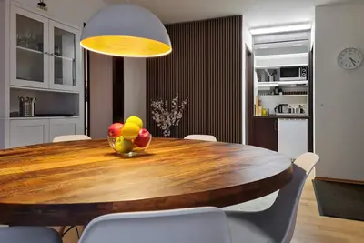 Image de \"Sweet Home\" (Central & Quiet) ****