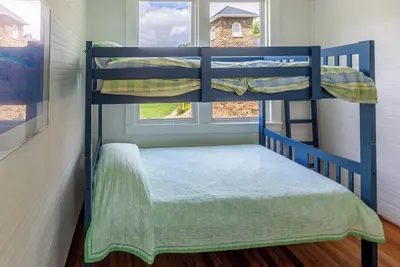 Image de Historic 1931 Gambill House -- \"Coolest Corner of the State\"