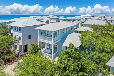 Image de Five-O-Clock Somewhere - Summers Edge in Seagrove Beach, Heated Community Pool!