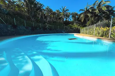 Image de Le Repaire de La Buse, Grande Piscine et vue Imprenable sur la mer