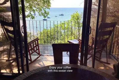 Image de Amazing ocean view condo, steps to the beach, 3 pools, gated community