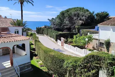 Image de Casa con Jardín a 200m de la Playa. Ideal Para Toda la Familia. La Casa del Arco