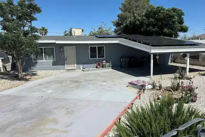 Image de Cozy home away from home, very close to Joshua Tree National Park