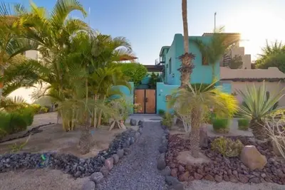 Image de Cozy 2 bedroom home close to pools and Beach