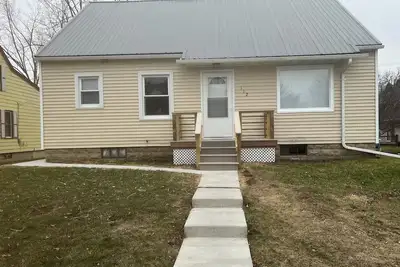 Image de Lots of charm and only blocks away from the Root River and Bike trails