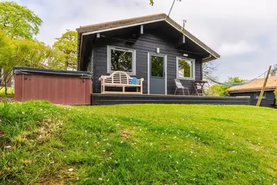 Image de Oak Hot Tub Lodge by Interhome