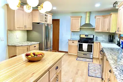 Image de Family Getaway House close to Cherry Spring Park