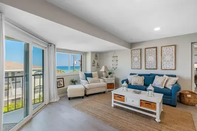 Image de Breathtaking Penthouse Views: Oceanview Getaway