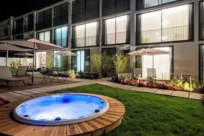 Image de Azorean Suites\n2-bedroom apartment (2 one-bedroom connected) close to airport