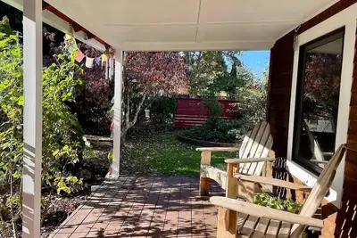 Image de Heights Hideaway - Private, Walkable, Pet Friendly