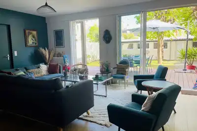Image de A 50m de la mer! Vaste Maison Idéale Pour les Familles