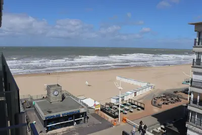 Image de Super studio tout près de la plage.