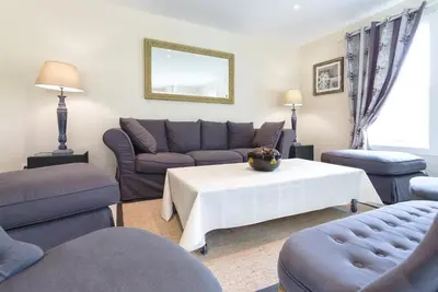 Image de Romantic french villa w\/hot tub — 5 min from the beach