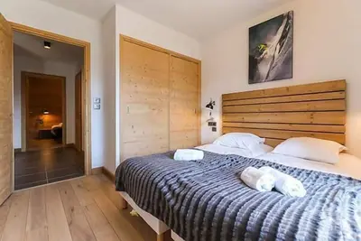 Wifi, 200m du centre station, remise en forme, piscine, sauna, hammam, parking, télévision