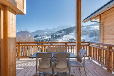Image de Chalet, wifi, 200m du centre station, remise en forme, piscine, sauna, hammam, terrasse, balcon